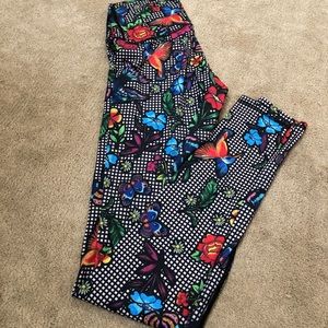 Small Yoga Democracy leggings, barely worn